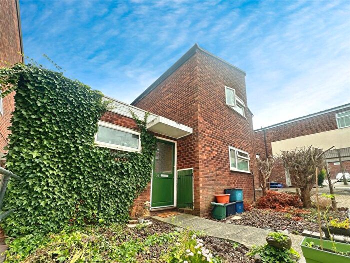 3 Bedroom Terraced House For Sale In Long Banks, Harlow, Essex, CM18