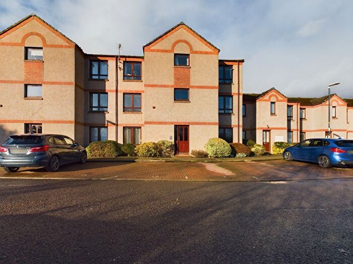 1 Bedroom Flat For Sale In Cambrai Court, Dingwall, IV15