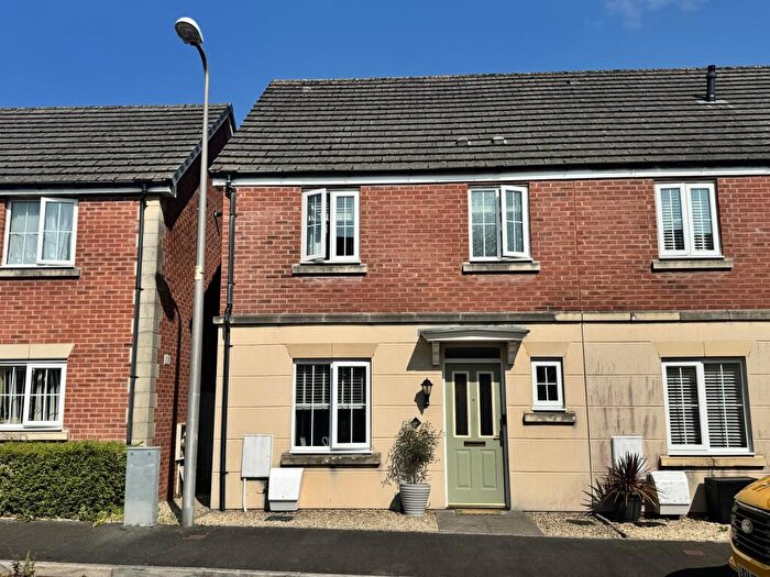 3 Bedroom End Of Terrace House For Sale In Ffordd Y Glowyr, Betws, Ammanford, Carmarthenshire., SA18