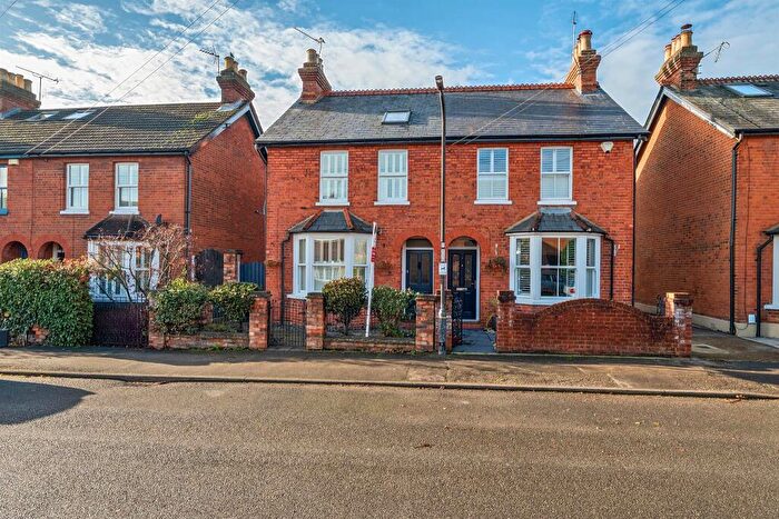 3 Bedroom Semi Detached House For Sale In Camden Road, Maidenhead, SL6