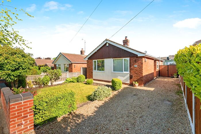 2 Bedroom Bungalow For Sale In Speeds Way, Chester, Cheshire, CH3