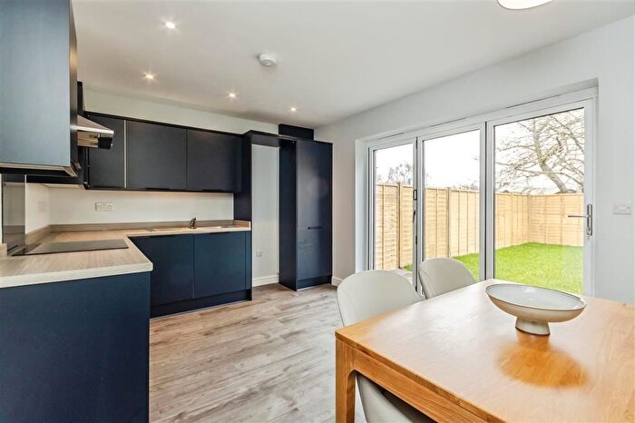 4 Bedroom Property To Rent In Spondon Street, Nottingham, NG5