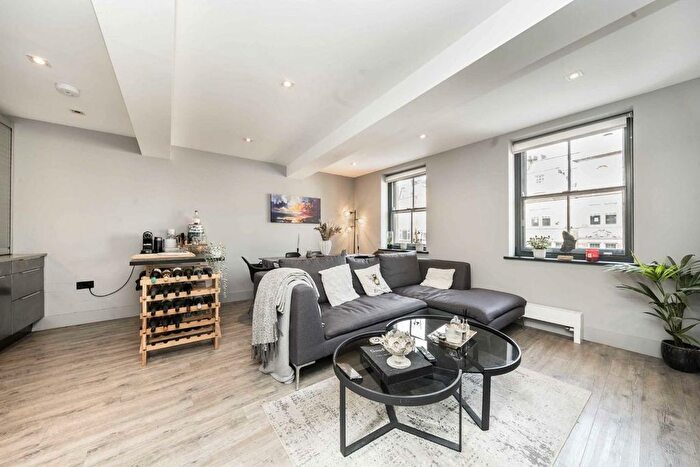 1 Bedroom Flat To Rent In Whitechapel High Street, Aldgate East, E1