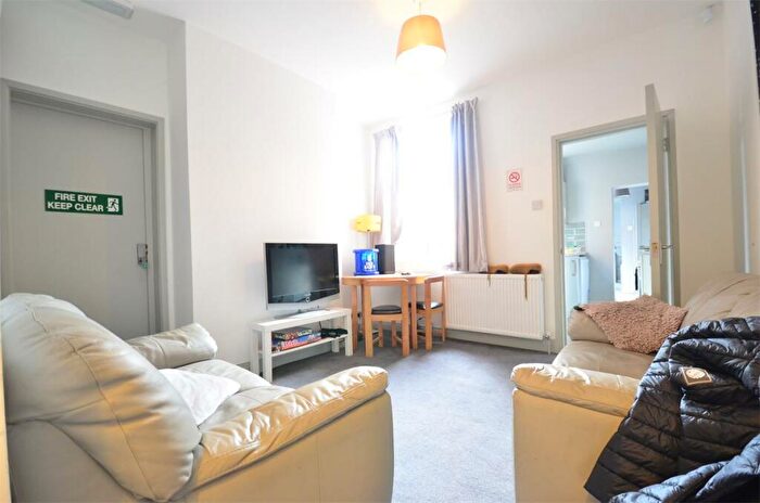 4 Bedroom Terraced House To Rent In Warwards Lane Selly Oak, B29