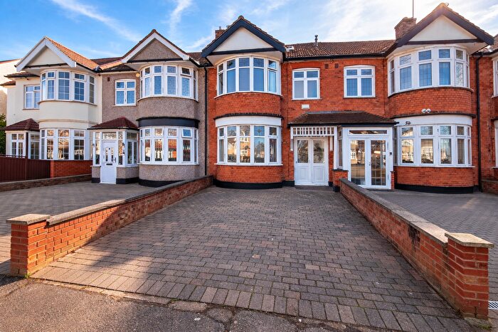 4 Bedroom Terraced House For Sale In Havering Gardens, Chadwell Heath, RM6