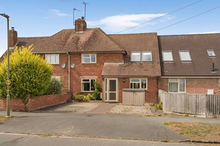 4 Bedroom Terraced House For Sale In Leyshon Road, Wheatley, OX33