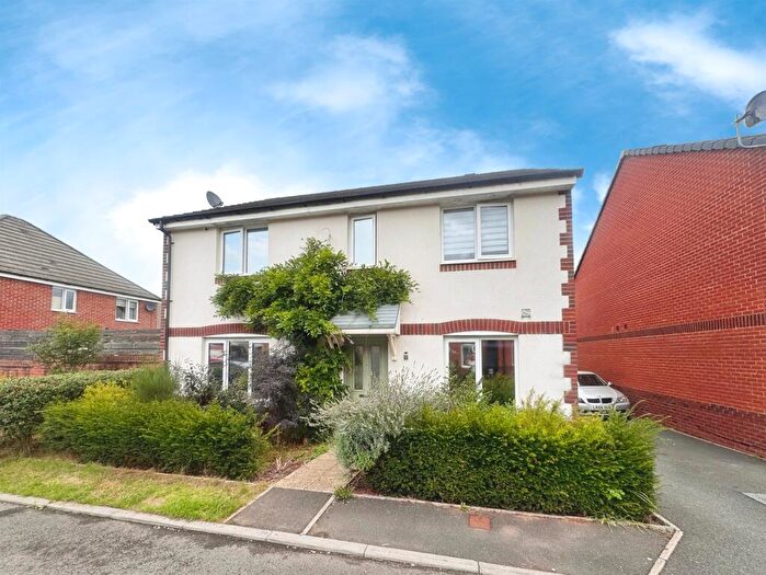 4 Bedroom Detached House For Sale In Winder Crescent, Tiverton, EX16