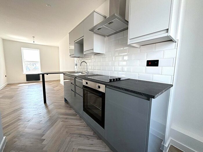 1 Bedroom Flat To Rent In Cowbridge Road East, Canton, Cardiff, CF11