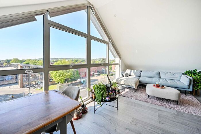 1 Bedroom Flat For Sale In Liongate House, Guildford, GU1