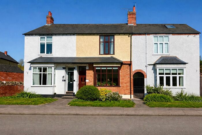 3 Bedroom Terraced House For Sale In Knights Lane, Kingsthorpe Village, Northampton, NN2