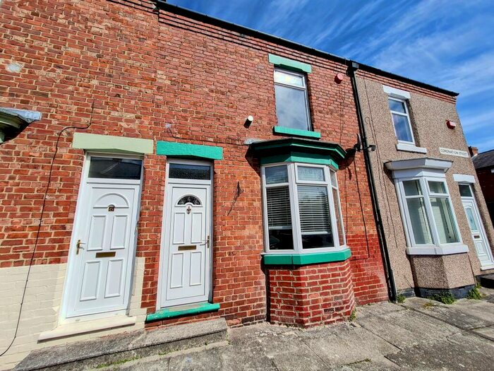 2 Bedroom Terraced House To Rent In Coronation Street/Denes - Darlington, DL3