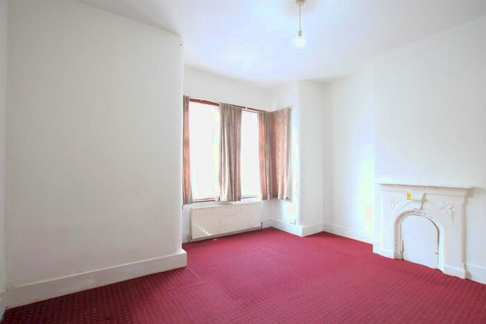 3 Bedroom Terraced House To Rent In Regina Road, Southall, UB2