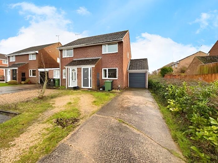 2 Bedroom Semi-Detached House For Sale In Bedroom Semi-Detached House For Sale, Leslie Close, Freshbrook, SN5