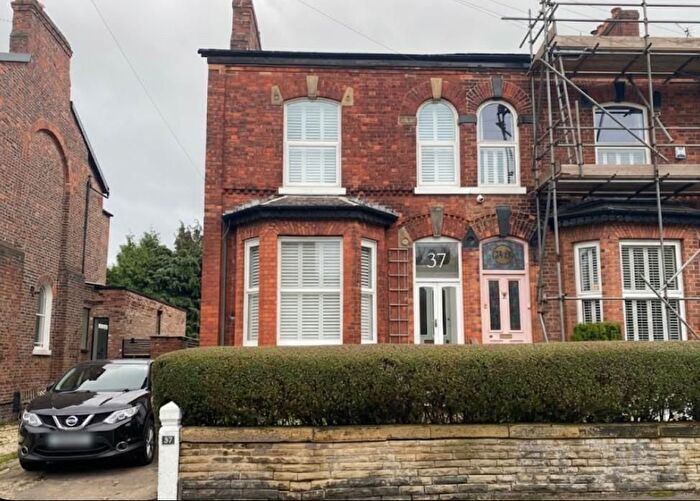 4 Bedroom Semi-Detached House To Rent In Whitelow Road, Chorlton, M21