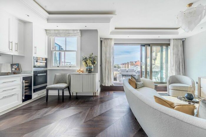 2 Bedroom Flat To Rent In Prince Of Wales Terrace, High Street Kensington, London, W8