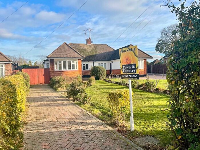 3 Bedroom Bungalow For Sale In Beautiful Belfairs Estate Location, Leigh-On-Sea, Essex, SS9