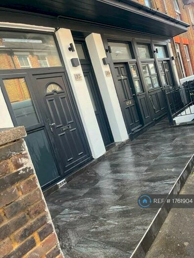 1 Bedroom Flat To Rent In Scott Street, Maidstone, ME14