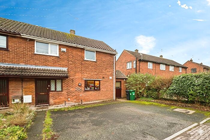 1 Bedroom Flat For Sale In Bache Hall Estate, Chester, Cheshire, CH2