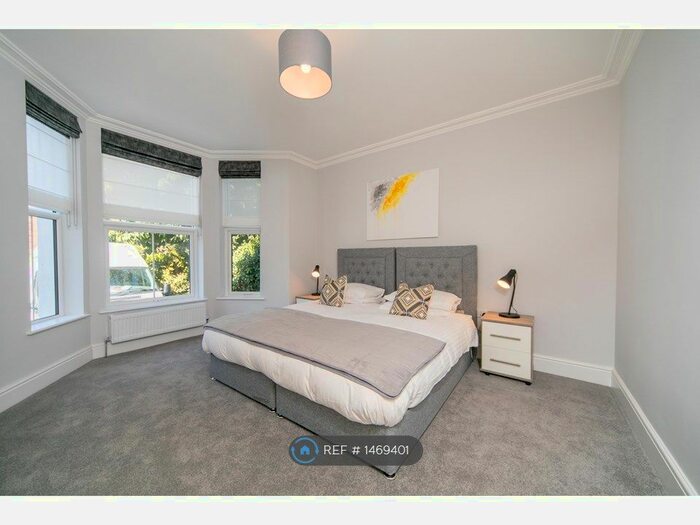 2 Bedroom Flat To Rent In Brownlow Road, Reading, RG1