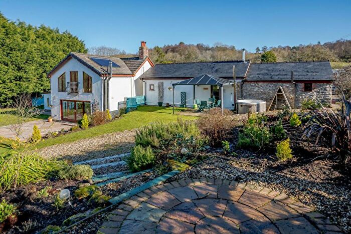 6 Bedroom Equestrian Facility For Sale In Glan Llyn Farmhouse, Pant Du Road, Mold, CH7
