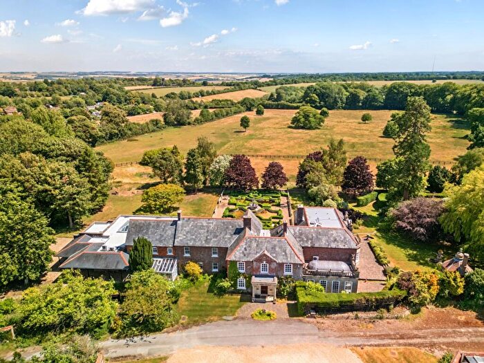6 Bedroom House To Rent In Marlborough, SN8