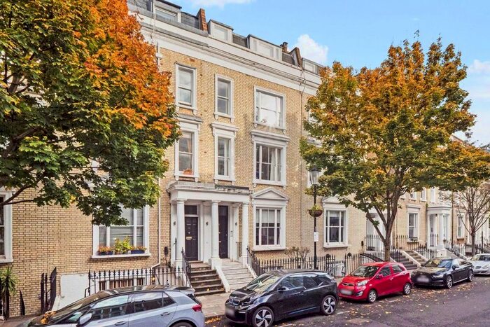 2 Bedroom Flat To Rent In Eardley Crescent, SW5