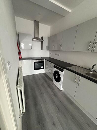 3 Bedroom Flat To Rent In London, E7