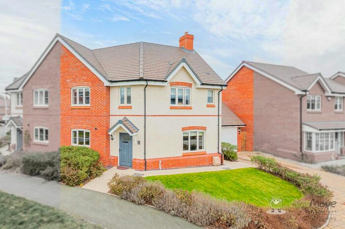 3 Bedroom Semi-Detached House For Sale In Mercers Lane, Shrewsbury, SY3