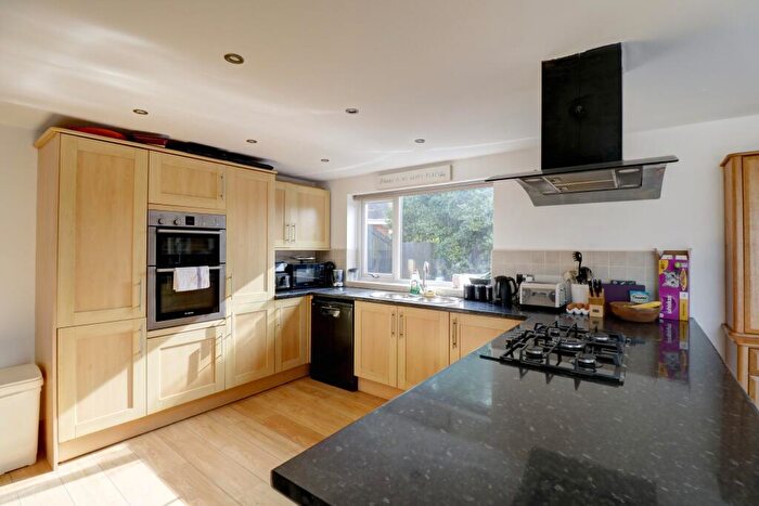 3 Bedroom Detached Bungalow For Sale In Rossall Close, Fleetwood, FY7