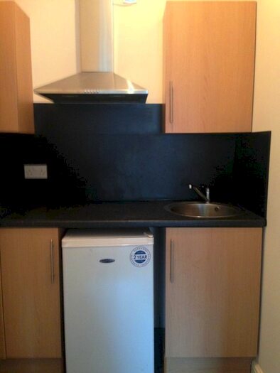 Studio To Rent In Royal Avenue, Doncaster, DN1