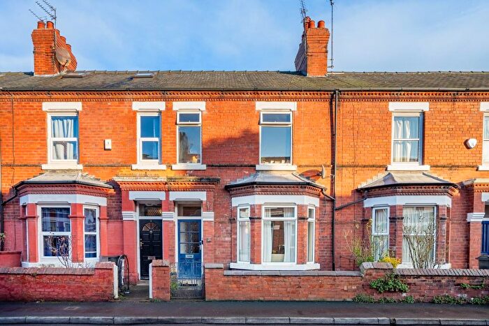 4 Bedroom Town House For Sale In Markham Crescent, York, YO31