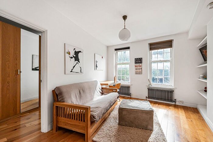 1 Bedroom Flat For Sale In Winsham House, Churchway, London, NW1