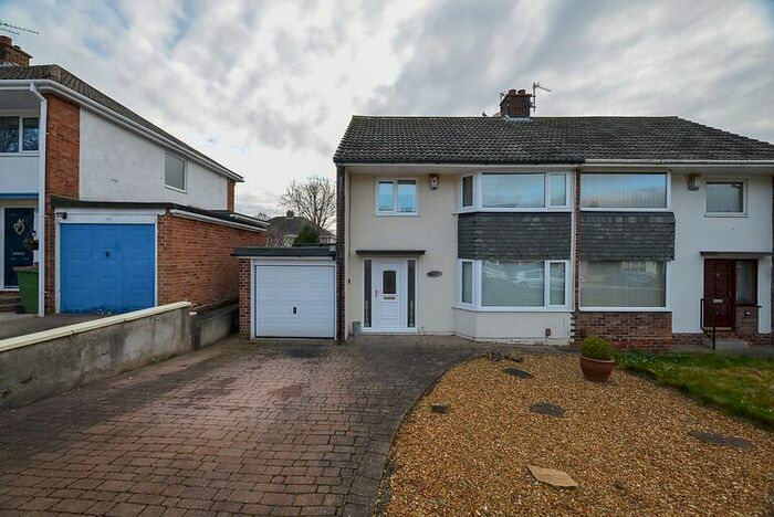 3 Bedroom Semi-Detached House For Sale In Whitby Road, Nunthorpe, Middlesbrough, TS7