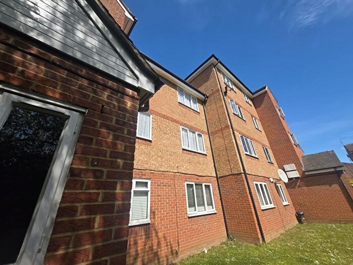 1 Bedroom Apartment To Rent In Express Drive, Goodmayes, IG3