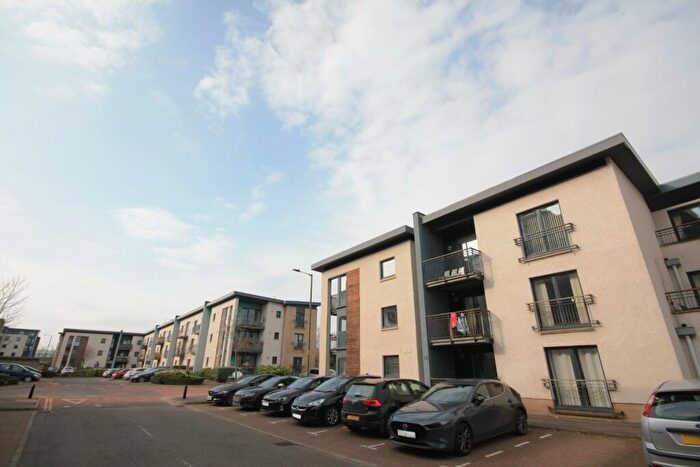 2 Bedroom Flat To Rent In East Pilton Farm Crescent, Pilton, Edinburgh, EH5