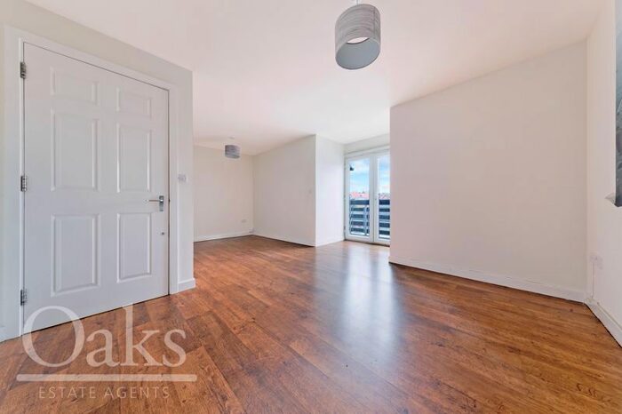 1 Bedroom Flat To Rent In Blunt Road, South Croydon, CR2