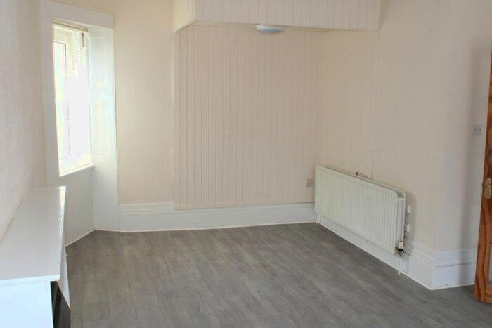 3 Bedroom Flat To Rent In Harveys Lane, Campbeltown, PA28