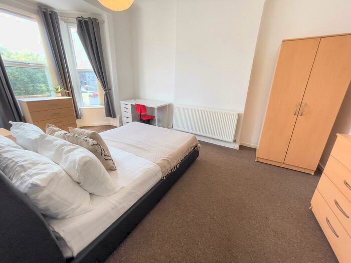 5 Bedroom Terraced House To Rent In Bagot Street, L15