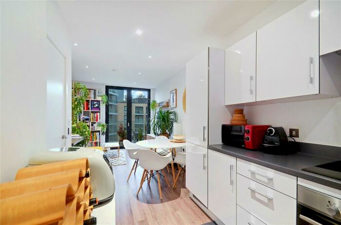 1 Bedroom Apartment For Sale In Ceylon House, E1