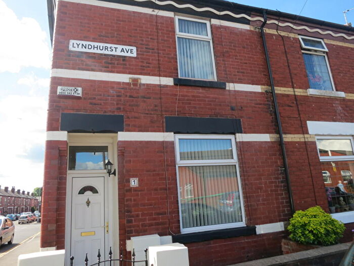 2 Bedroom End Of Terrace House To Rent In Lyndhurst Avenue, Denton, M34
