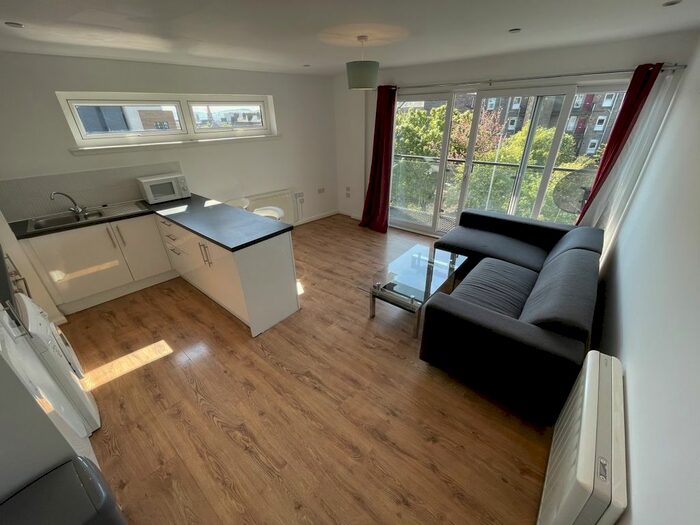 2 Bedroom Flat To Rent In Hawkhill, Dundee, DD1