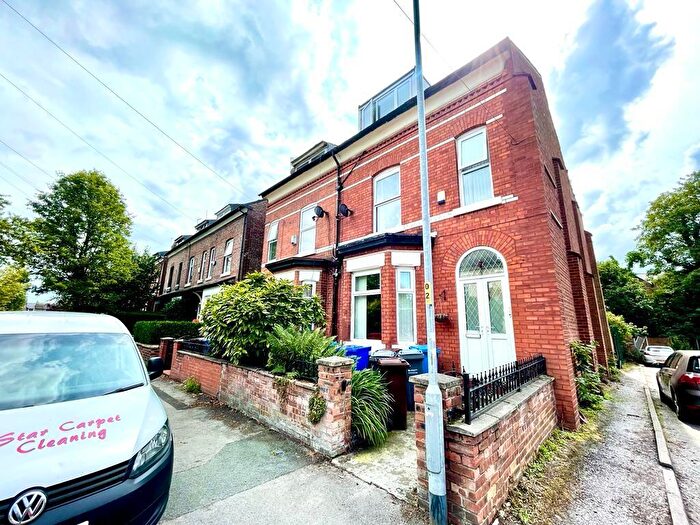 5 Bedroom House To Rent In Brundretts Road, Chorlton, M21