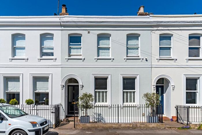 3 Bedroom Town House For Sale In Victoria Terrace, Cheltenham, GL52