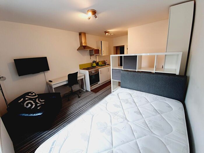 Studio To Rent In Bristol Road, Selly Oak, Birmingham, B29