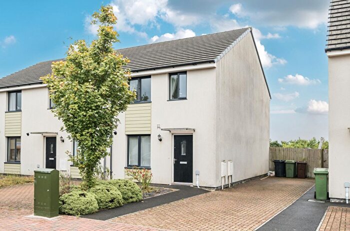 3 Bedroom Terraced House For Sale In Ambleside Place, Estover, Plymouth, PL6