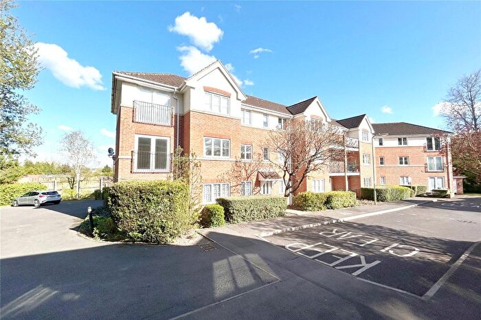 2 Bedroom Flat To Rent In Basingfield Close, Old Basing, Basingstoke, Hampshire, RG24