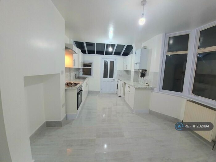 4 Bedroom Terraced House To Rent In Wanlip Road, London, E13