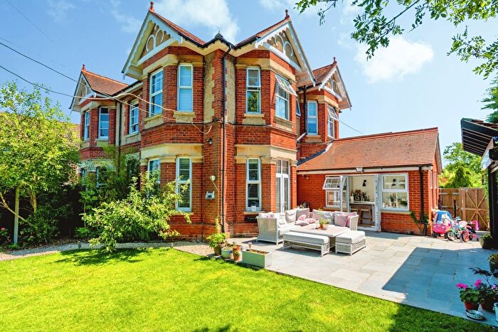 3 Bedroom Semi-detached House For Sale In Lower Moors Road, Colden Common, Winchester, Hampshire, SO21