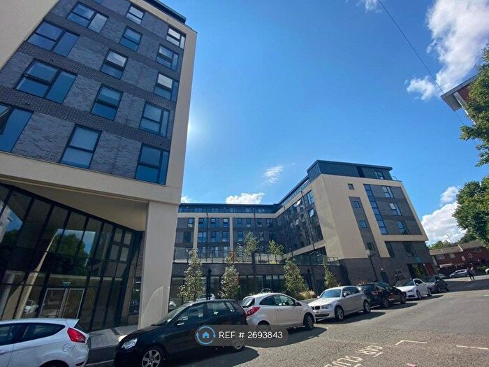 1 Bedroom Flat To Rent In Bridgewater Point, Salford, M5
