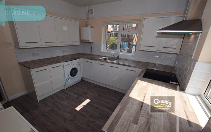 3 Bedroom Flat To Rent In |Ref: |, Ordnance Road, Southampton, SO15